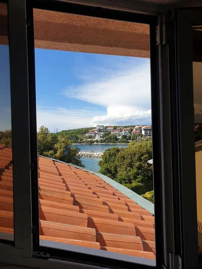 Apartments Seafront Villa Pula