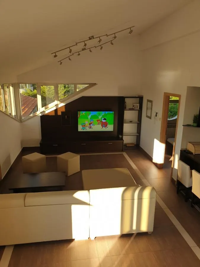Apartments Seafront Villa Pula 0*,